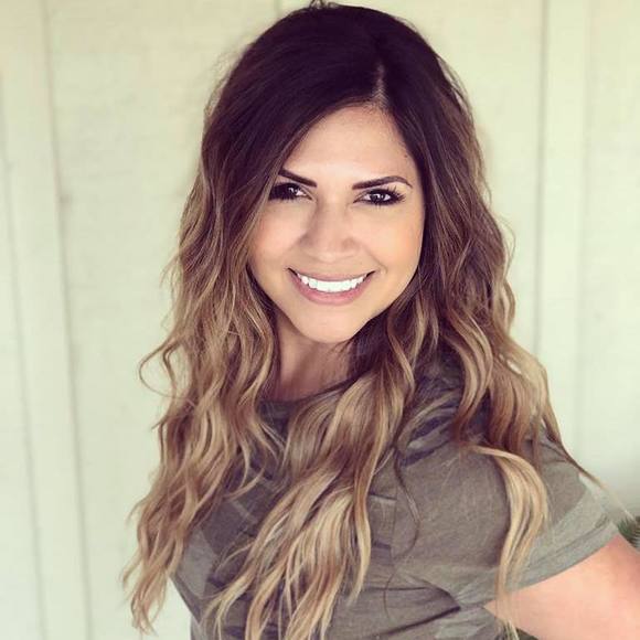 Meet your Posher, Jenn - Picture 1 of 1